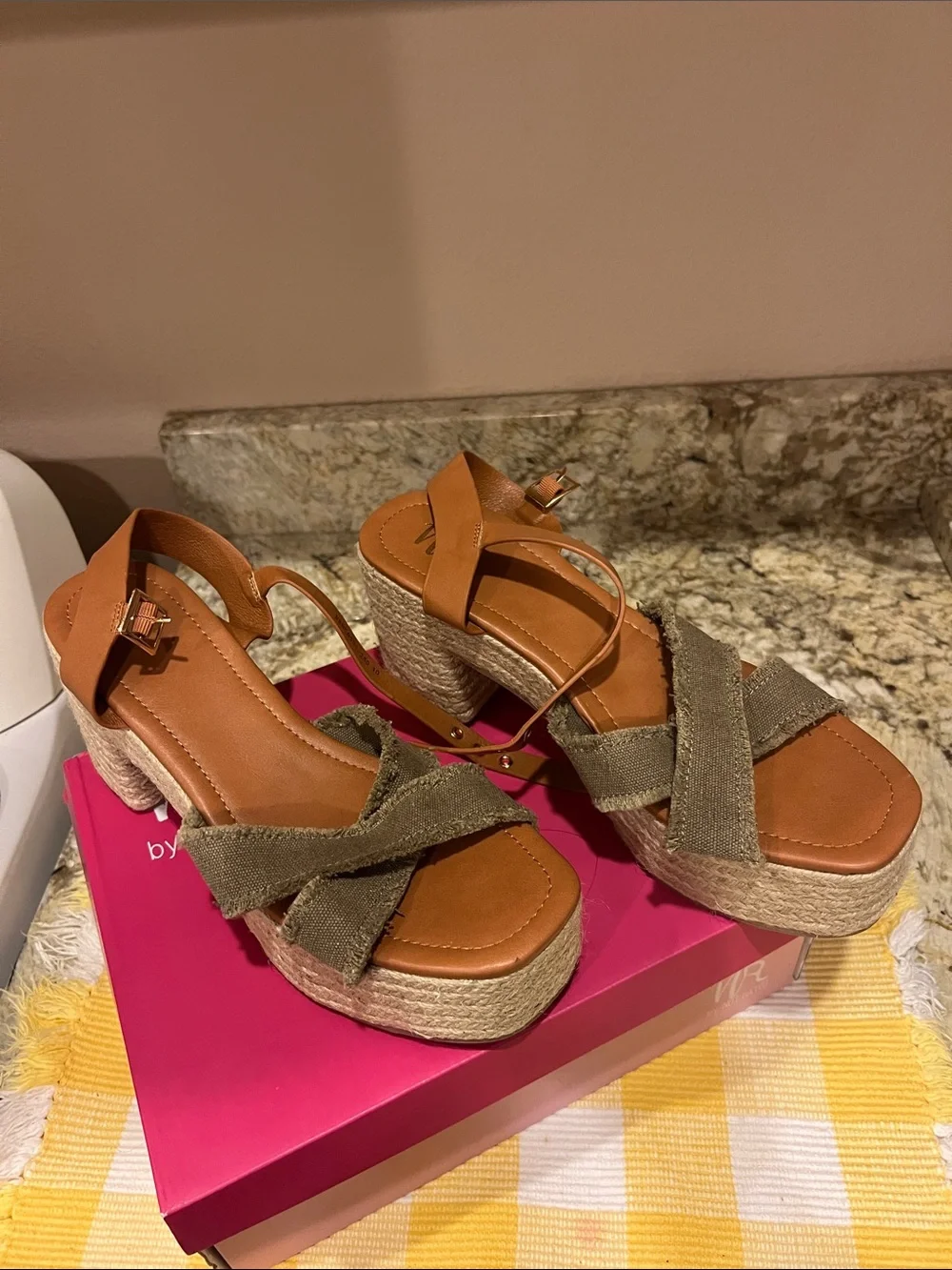 New with Tags NR Not Rated NANA KHAKI Heels